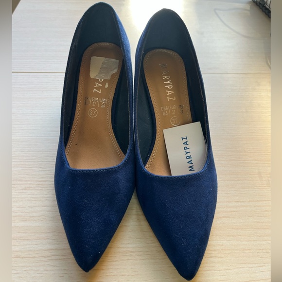 New blue suede shoes 6,5 us 37 eu - Picture 2 of 3